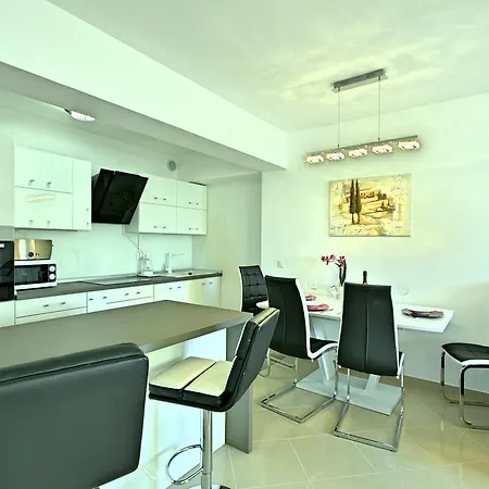 Apartment Crystal Apartman *