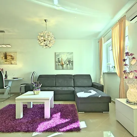 Crystal Apartman Apartment *