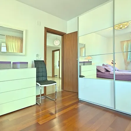 Crystal Apartman Apartment Poreč
