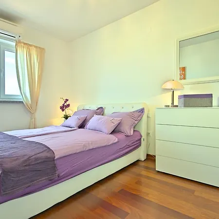 Apartment Crystal Apartman *