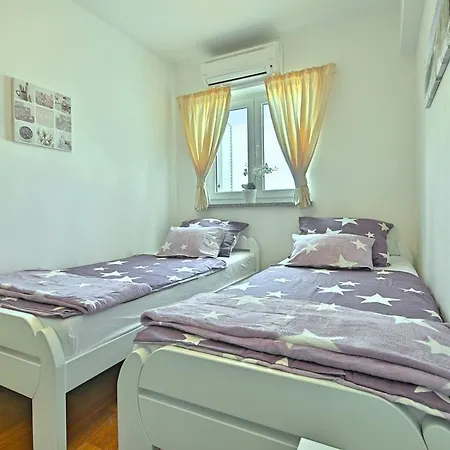 Crystal Apartman Apartment *