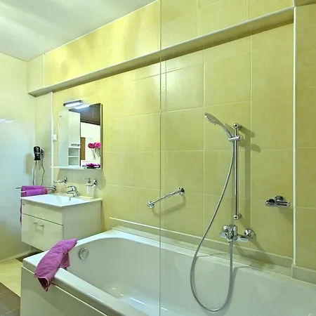 Crystal Apartman Apartment Poreč