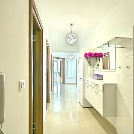 Apartment Crystal Apartman *
