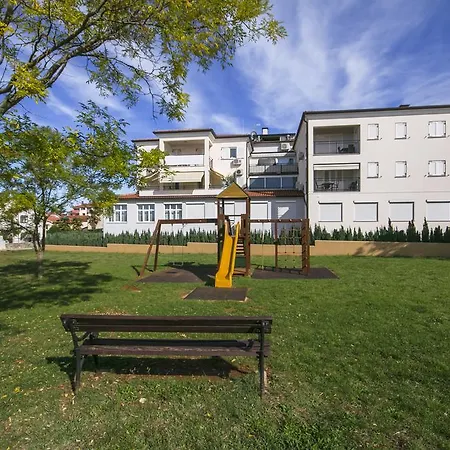 Crystal Apartman Apartment